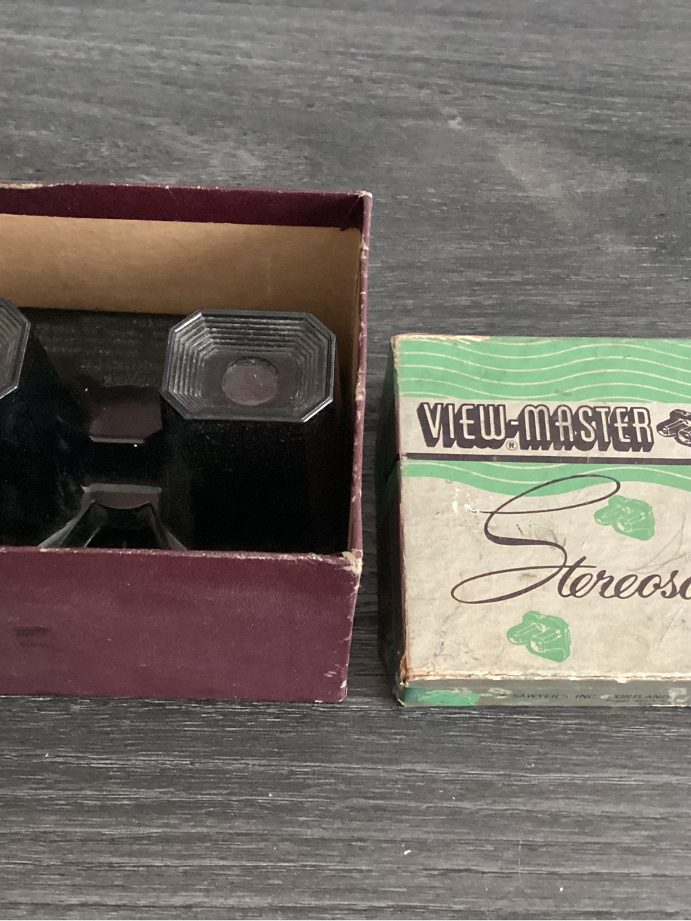 Vtg. VIEW- MASTER Steroscope Viewer box Manufactured by Sawyers - Picture 2 of 6